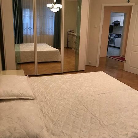 Gabor Pal 1 Apartman 2 Szoba Dunafoldvar Exterior foto